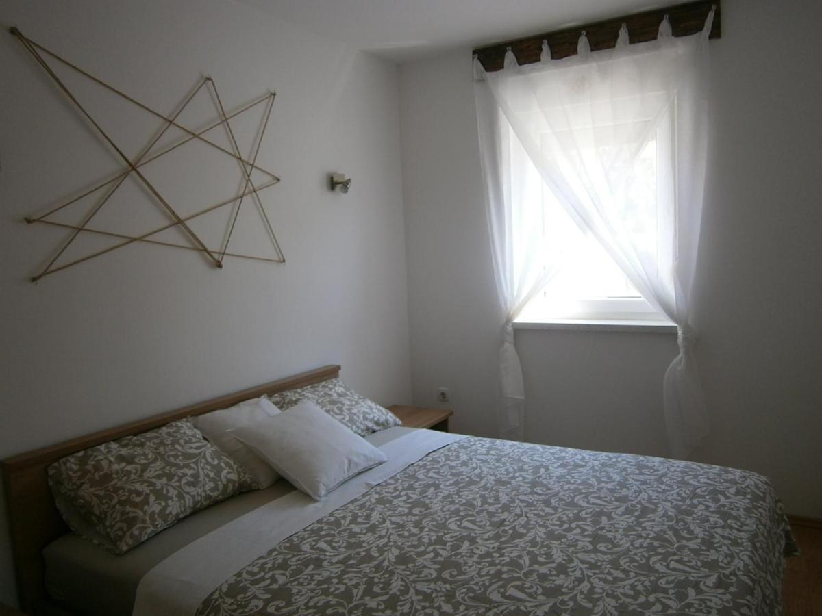 Zobic Family Apartments Rab Town Exterior foto