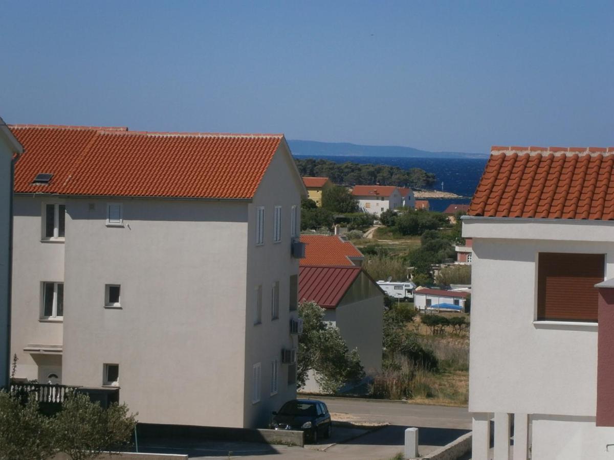 Zobic Family Apartments Rab Town Exterior foto