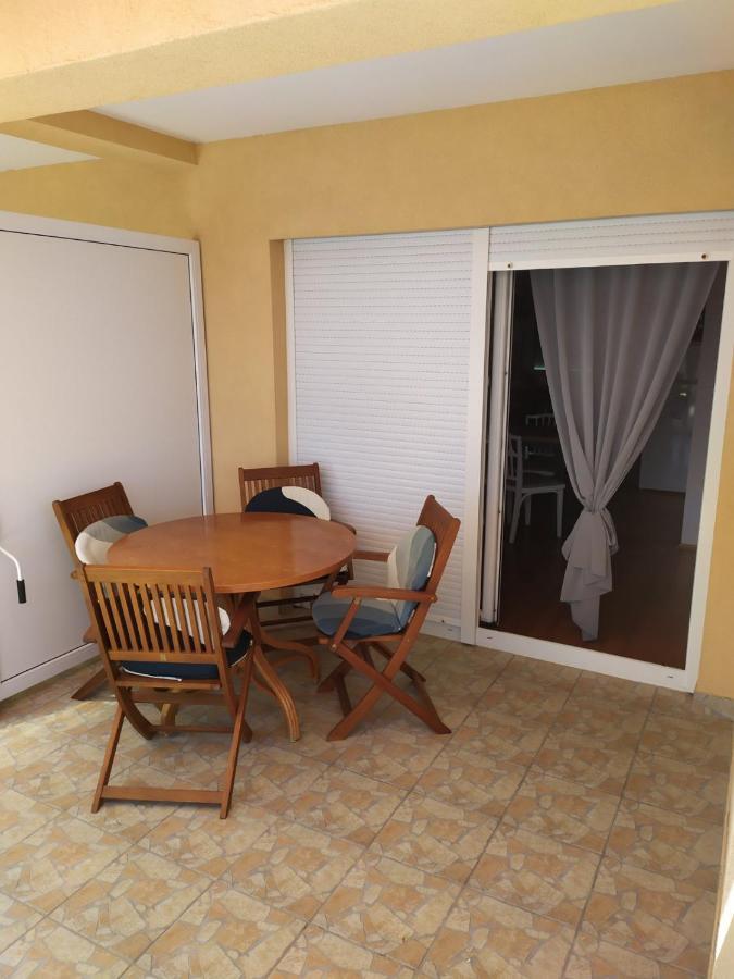 Zobic Family Apartments Rab Town Exterior foto